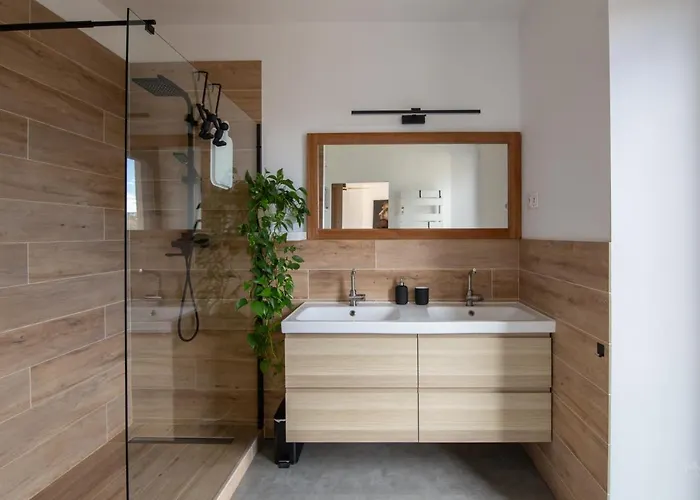 Maison, Piscine & Vue Sur La Cite De Villa